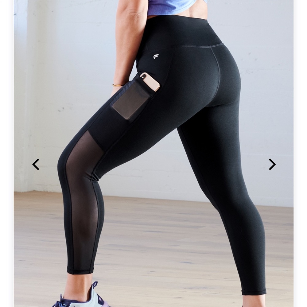 Fabletics Mila High waisted Capri leggings